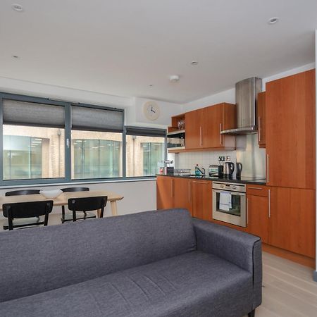 Stylish 1 Bedroom Apartment In Holborn In A Great Location 런던 외부 사진