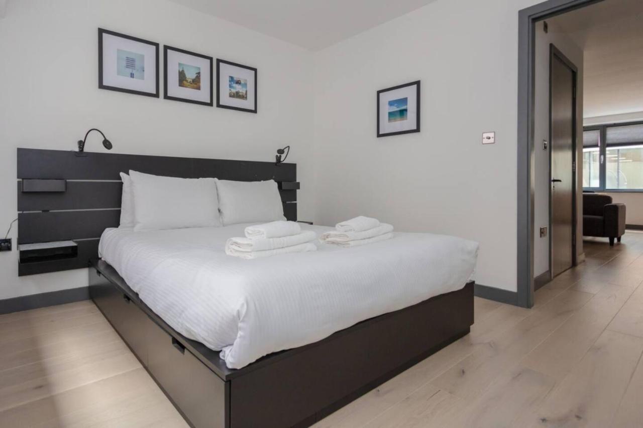 Stylish 1 Bedroom Apartment In Holborn In A Great Location 런던 외부 사진