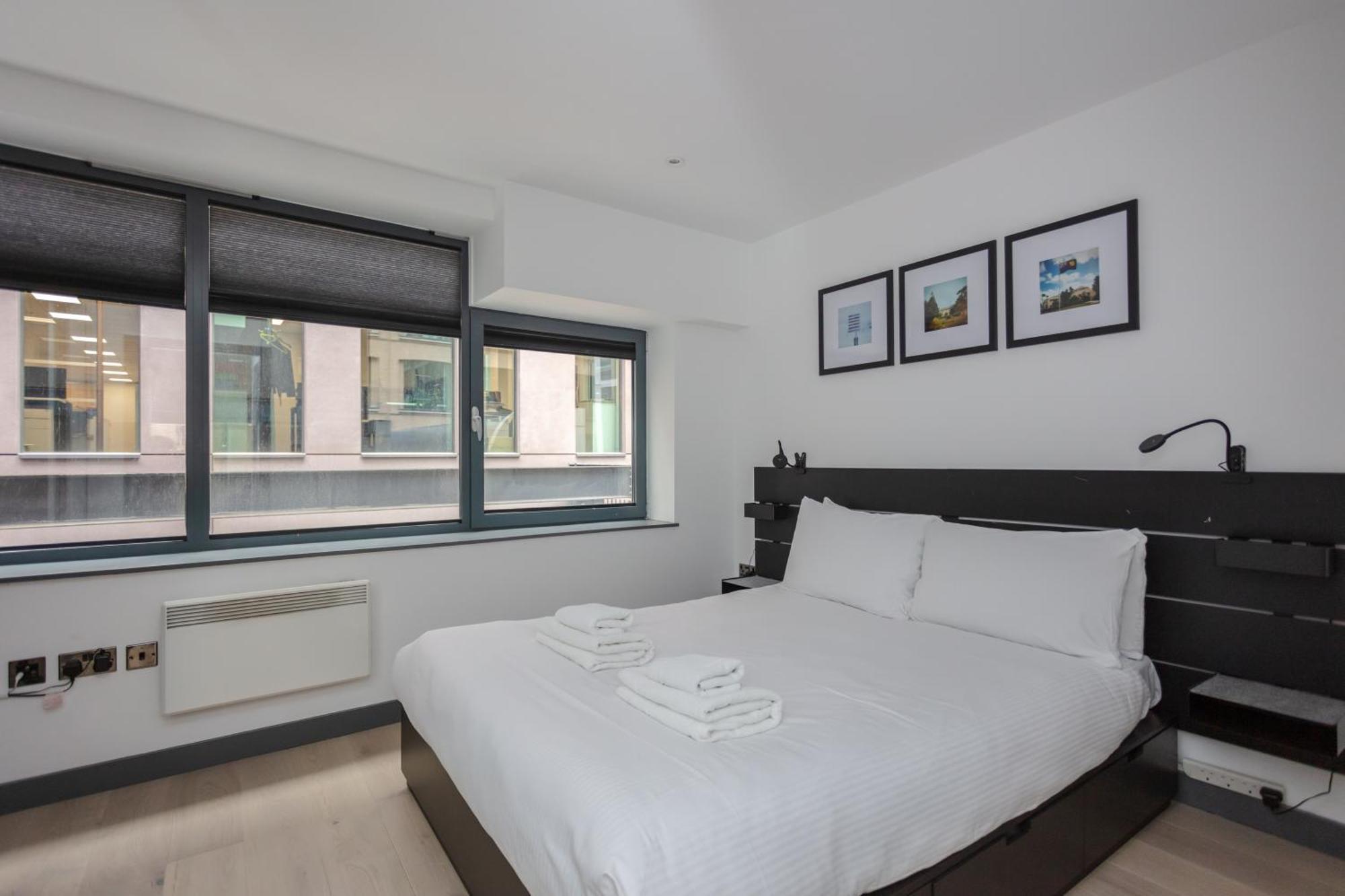 Stylish 1 Bedroom Apartment In Holborn In A Great Location 런던 외부 사진